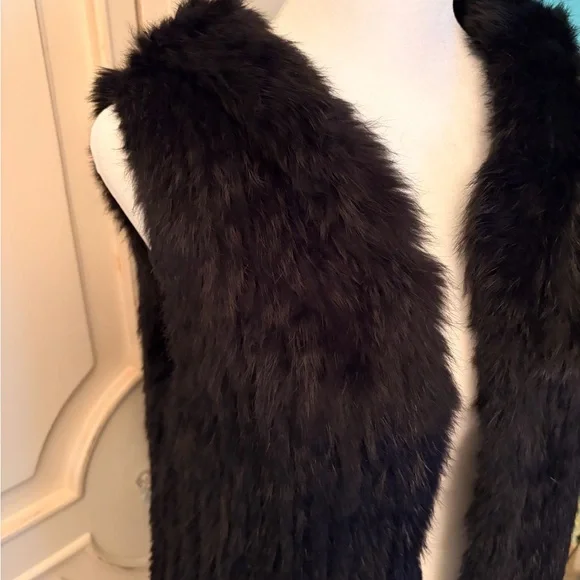 Black Rabbit Fur Vest - Picture 4 of 12